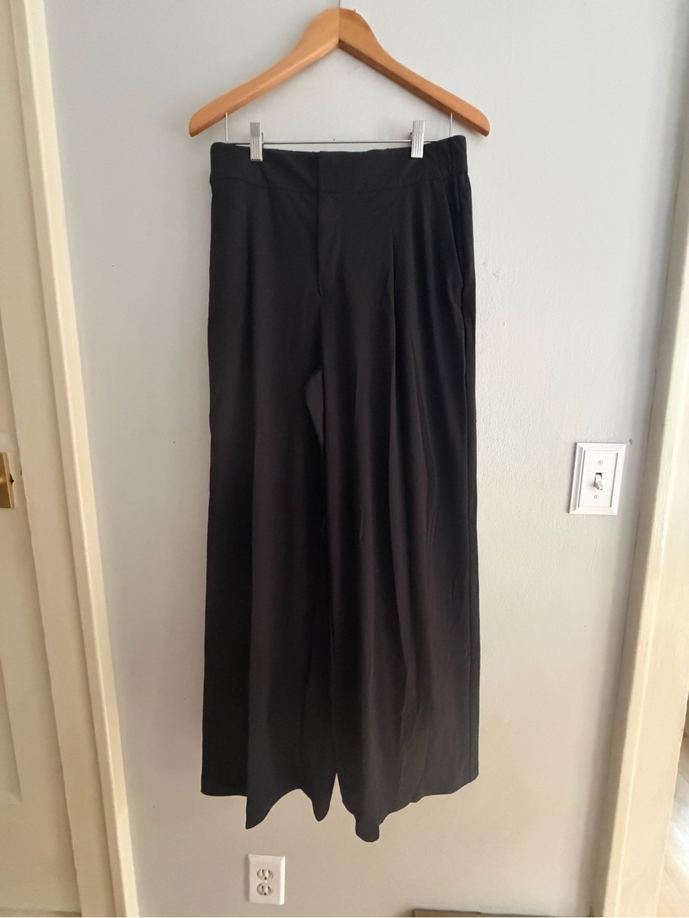 Athleta Black PINNACLE HIGH RISE TROUSER - Picture 1 of 4